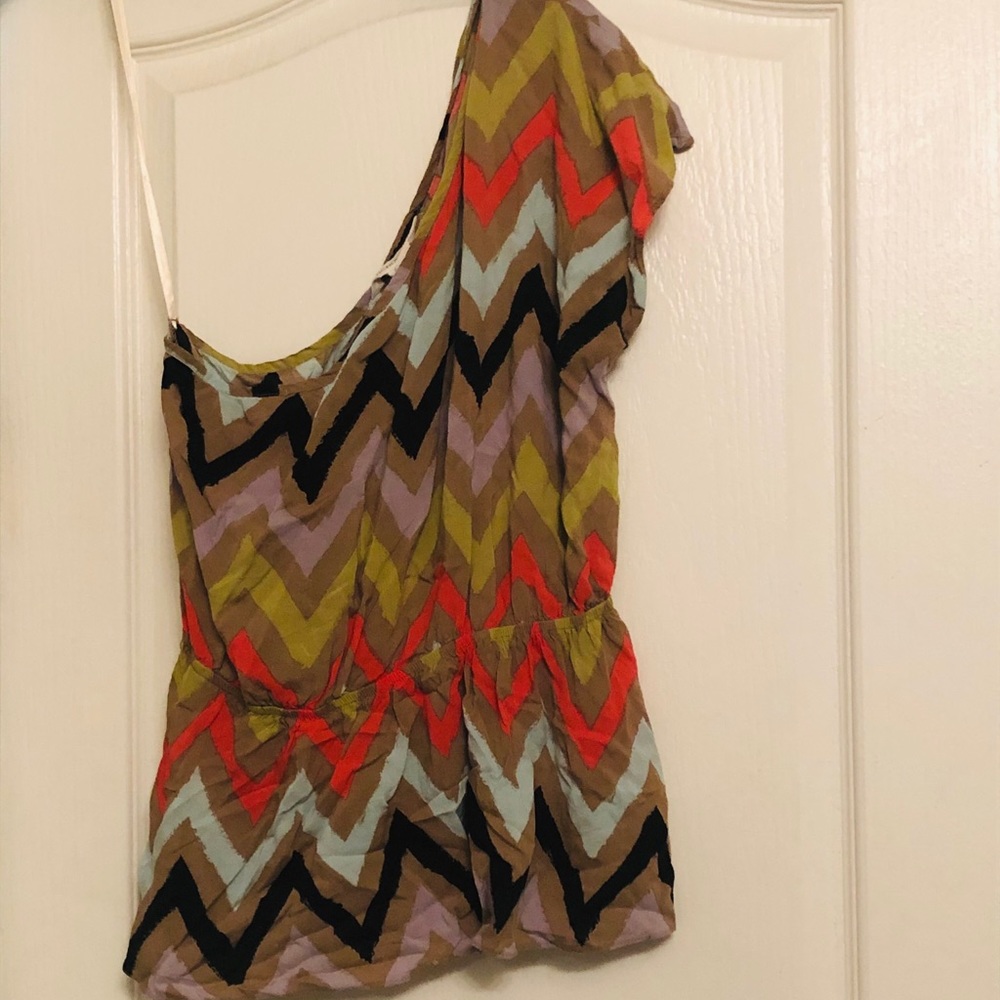BCBG One Shoulder Zig Zag Top